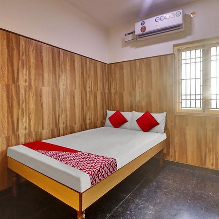 Oyo Flagship Amman Lodge Chennimalai Kültér fotó