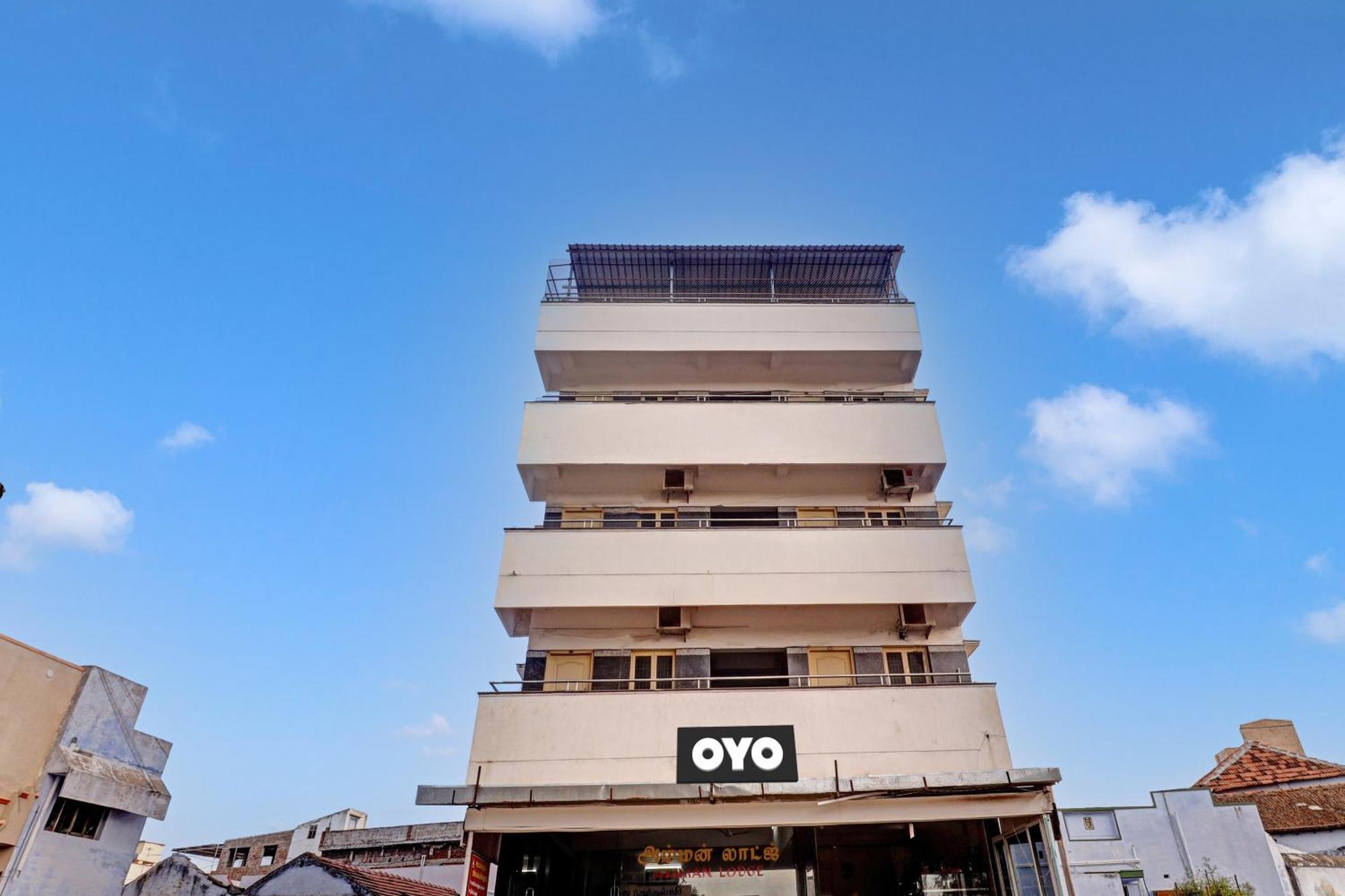 Oyo Flagship Amman Lodge Chennimalai Kültér fotó